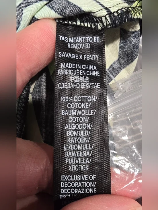 Savage X Fenty Oversized Logo Dress Size Medium - Picture 7 of 7